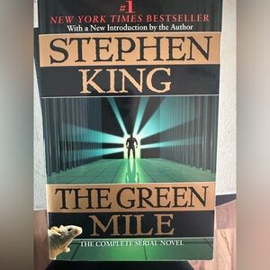 Stephen King The Green Mile Paperback Book - Green Cover